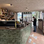 Elite 公寓式酒店 4*