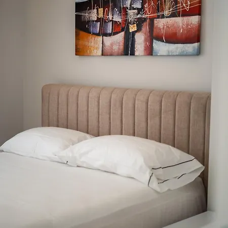 Elite Aparthotel
