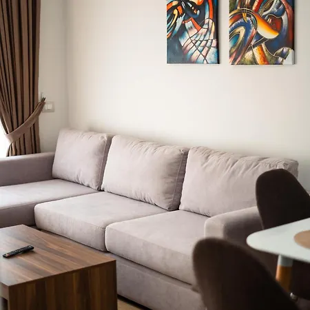 Elite 4* Tirana