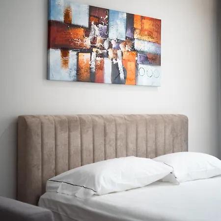 Elite Aparthotel Tirana